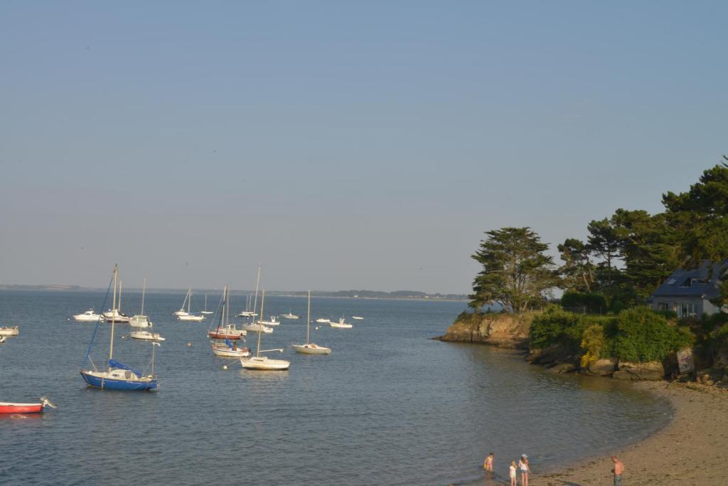 Hotel De La Plage Дамган Екстериор снимка